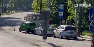 У Луцьку на Володимирській – аварія за участі маршрутки (відео)