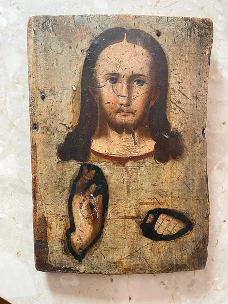 На «Устилузі» в подорожнього знайшли старовинні ікони