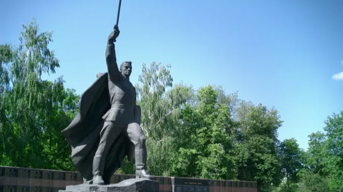 У Ковелі демонтують ще два радянських пам'ятники