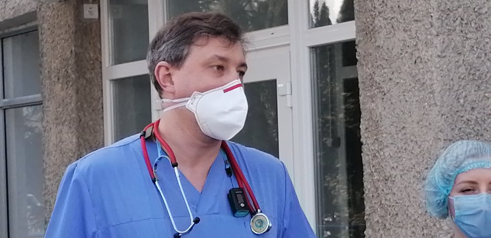 «Живий же», – волинський лікар Олег Яковенко прокоментував вакцинацію (відео)