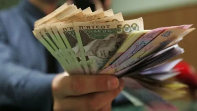 Нацбанк підвищив контроль за переказами в гривні