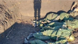 «Русскіє сваіх брасают»: на Харківщині виявили братську могилу окупантів (фото 18+)