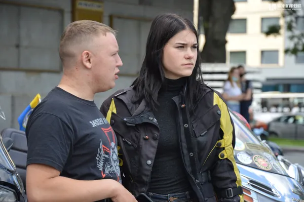 На Театральній площі Луцька зібралися байкери