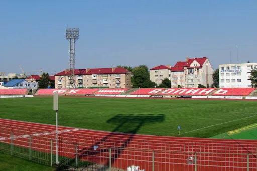 «Карпати» з «Олімпіком» можуть зіграти в Луцьку
