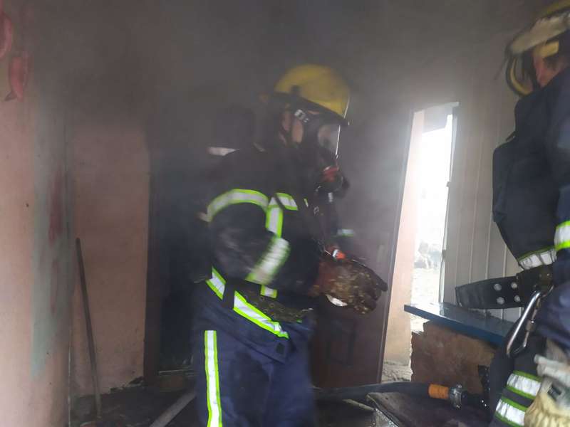 Волинські вогнеборці врятували житловий будинок від знищення (фото)