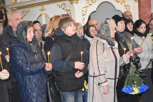 У Луцьку попрощалися з Героями Валентином Кравцем та Максимом Діковим (фото)