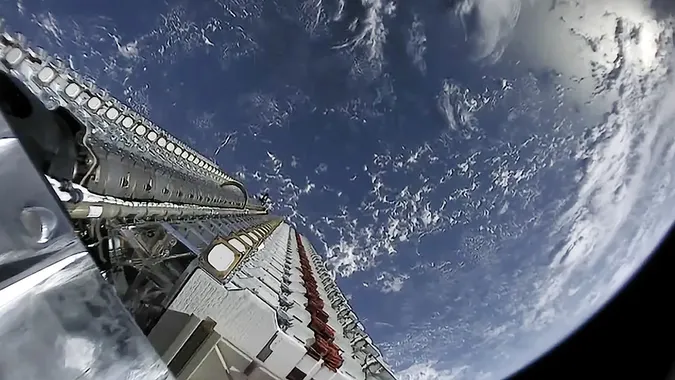 У Starlink уточнили, чи відключатимуть сервіс в Україні