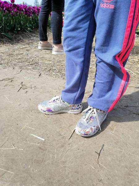 Показали найкрутіше взуття фестивалю тюльпанів на Волині (фото)