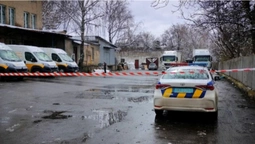 «Щось іскрилось»: у Луцьку на пошті виявили підозрілу посилку і викликали поліцію (фото)