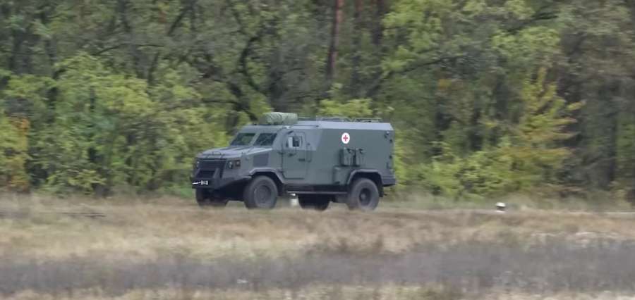 Медична евакуаційна машина на базі бронеавтомобіля «Козак-7»