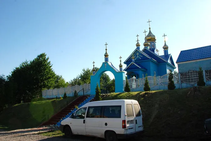 На Волині «московський» священик співав за упокій Томосу (відео)