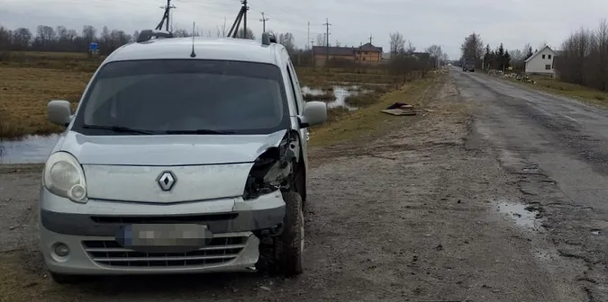 На Волині легковик протаранив підводу – постраждала жінка (фото, відео)