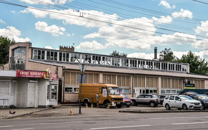 У центрі Луцька зросла вартість паркування: де саме і на скільки