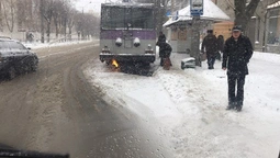 У Луцьку посеред дороги замерз тролейбус