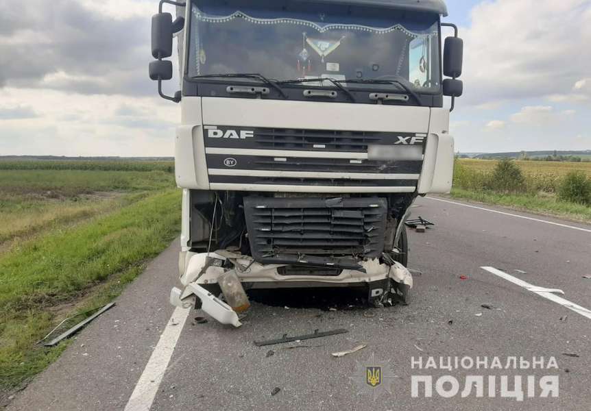 У Горохівському районі – смертельна аварія: «ауді» в'їхала у вантажівку (фото)