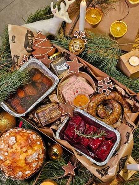 Де у Луцьку замовити їжу на Різдво і Новий рік