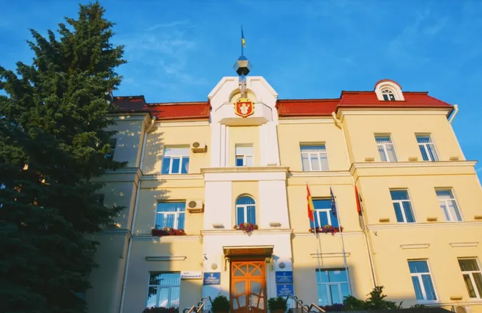 У Луцькраді представили нових керівників структурних підрозділів (фото)