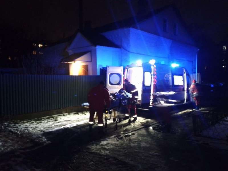 Пожежа в Ковелі: з будинку евакуювали 15 людей, двоє отруїлися (фото)