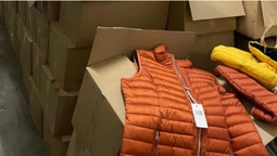 В «Ягодині» серед «гуманітарки» знайшли брендовий одяг на майже 26 мільйонів (фото)