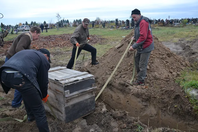 Як захоронюють біовідходи у Луцьку (фото)