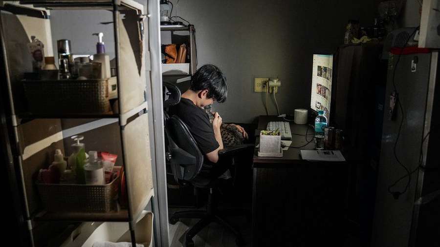 Реалії з фільму «Паразити»: як молоді корейці живуть у підвалах