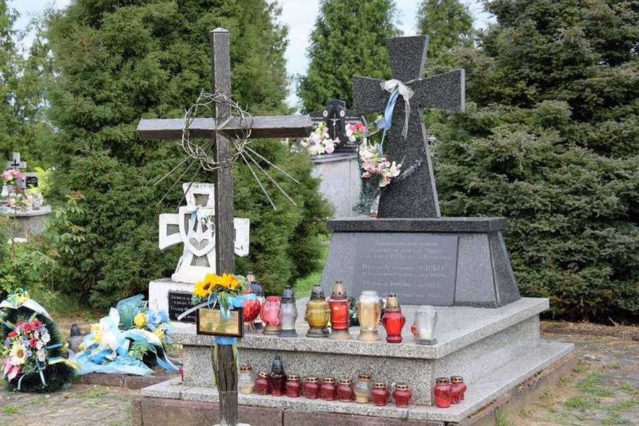 У Польщі відновили хрест із зруйнованого пам'ятника українцям (фото)