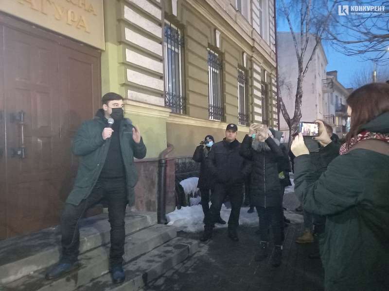 У Луцьку вийшли на акцію на підтримку Сергія Стерненка (фото)