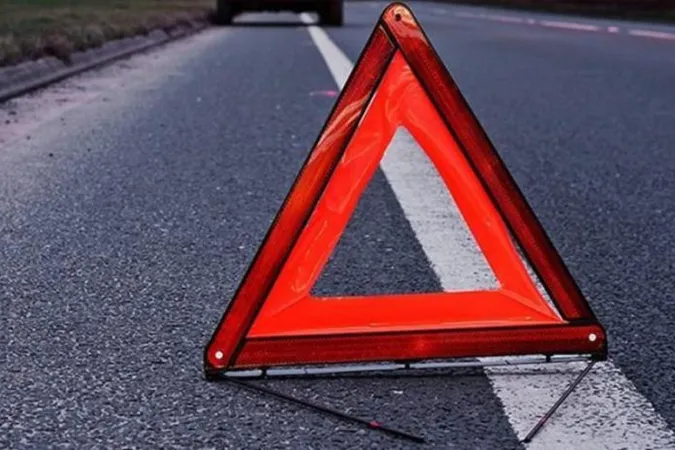 ДТП в Горохові: автомобіль  врізався в електроопору