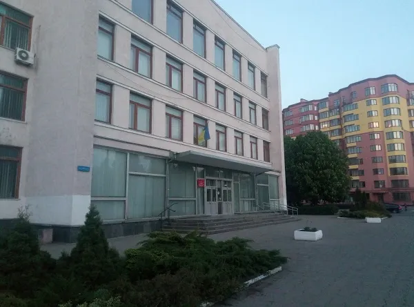Волинський виш оголошує додатковий набір студентів