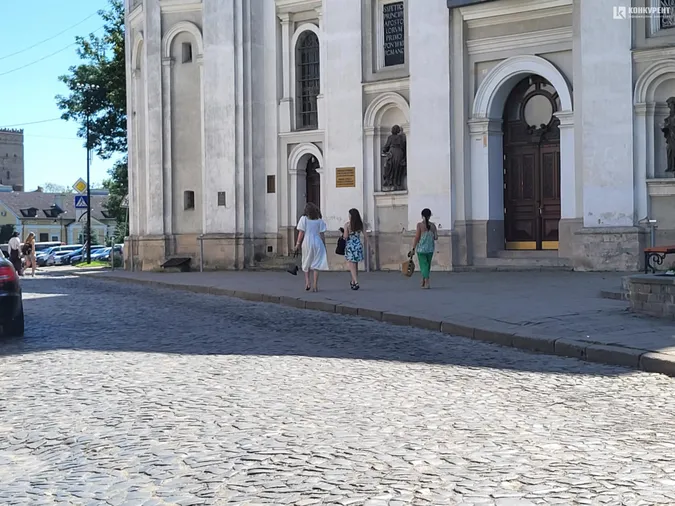 Спекотний день у Старому місті в Луцьку (фото)