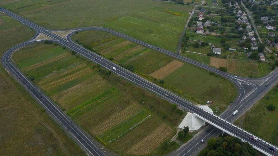 У Прилуцьку відремонтували 108-метровий шляхопровід (фото)