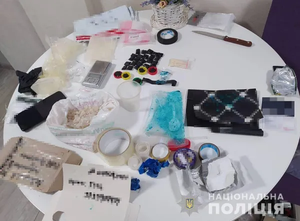У Луцьку в 17-річного наркоторговця вилучили «товару» на 300 тисяч (фото, відео)