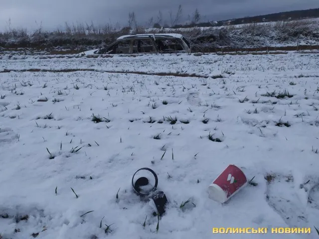 Під Луцьком загорівся і вибухнув легковик (фото)