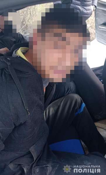 Розбійникам, які пограбували студента у Луцькому районі, дали 16 років на двох (фото)