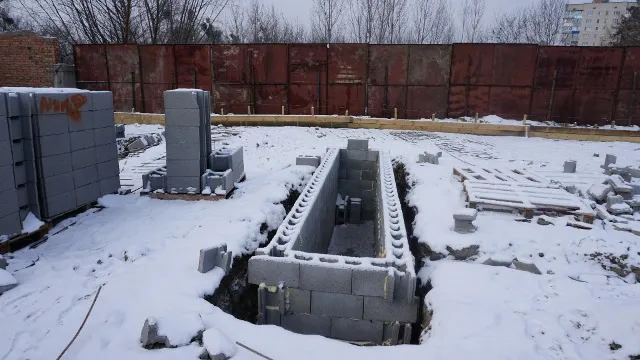 Власницю скандального будівництва автомийки на Глушець, 53 у Луцьку оштрафували