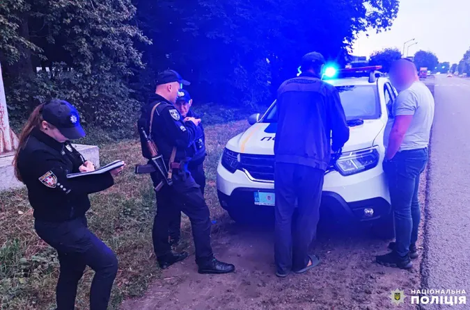 На Рівненщині чоловік вкрав у військового авто та втік на Волинь (фото)
