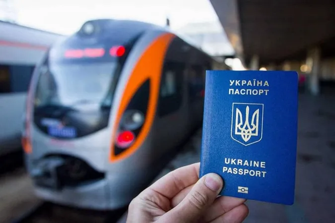 В Україні дозволили проходити митний контроль, не виходячи з поїзда