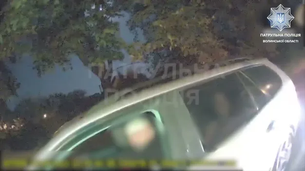 Нічні перегони: під Луцьком п'яний водій хотів втекти від патрульних (відео)