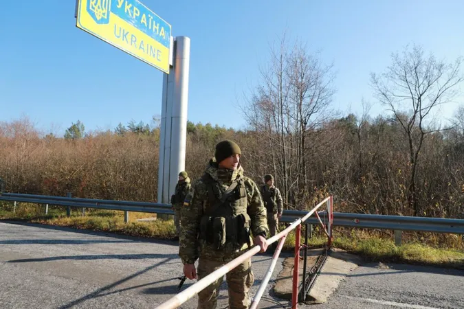 В Україні дозволили виїздити за кордон ще одній категорії чоловіків