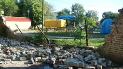 У Ковелі обвалилася стіна містечка атракціонів (фото)