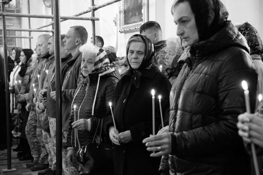 У Луцьку провели в останню дорогу загиблих Героїв Костянтина Кіріка та Михайла Федоровича (фото, відео)