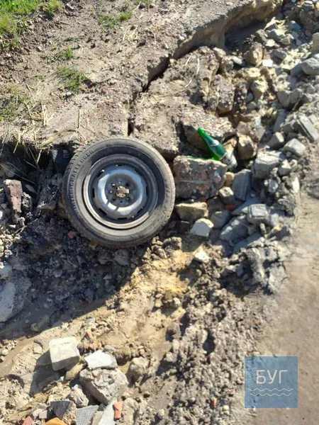 У селі Іваничівського району дощ розмив дорогу (фото)