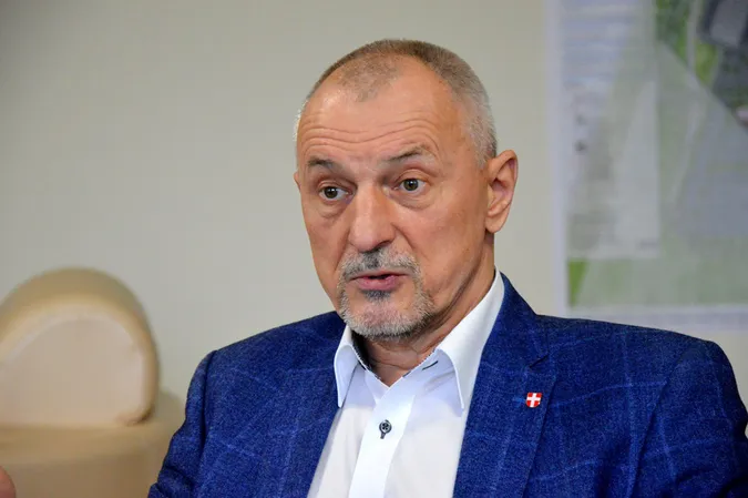 Савченко вимагає скликати сесію облради