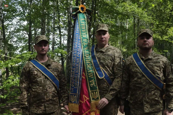Командир 14 ОМБр вручав бійцям нагороди (фото)