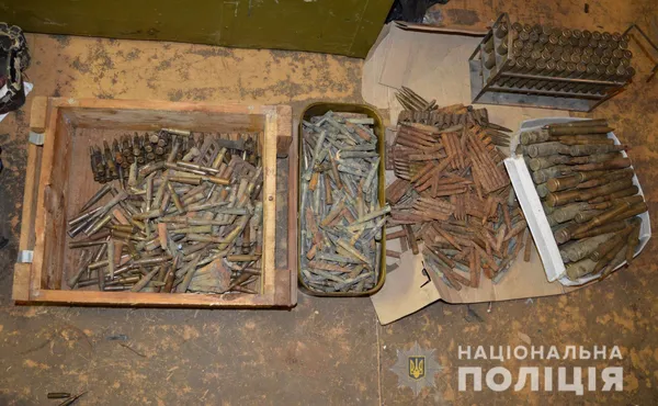 Волинські поліцейські перетворили зброю на брухт (фото)