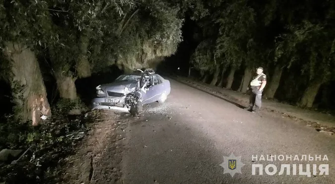 Постраждали пасажири авто: деталі вечірньої аварії під Луцьком