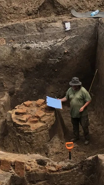 В Острозі відкопали унікальну ливарню XVII століття (фото)