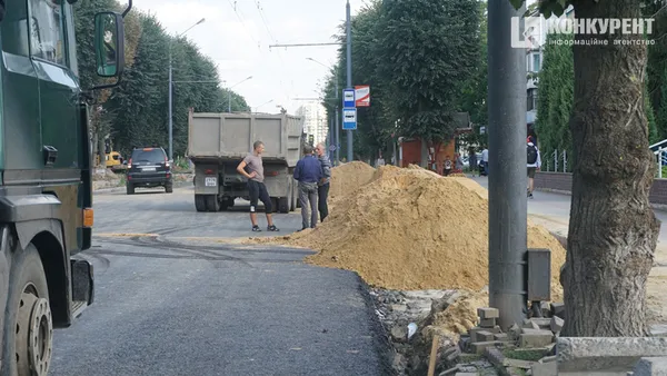 Упорядкують до 1 вересня: що коїться на проспекті Волі у Луцьку (фото)
