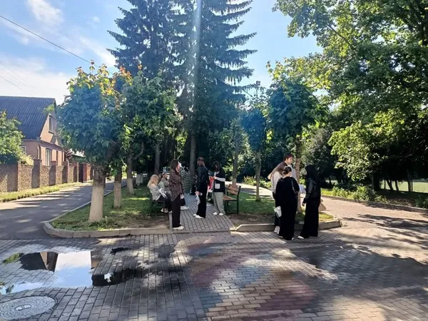 Учасники чекають початку тестування в Луцьку