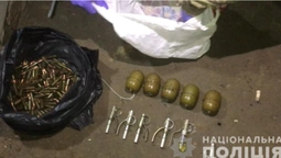 У Луцьку в підвалі будинку знайшли п'ять гранат і патрони  (фото)